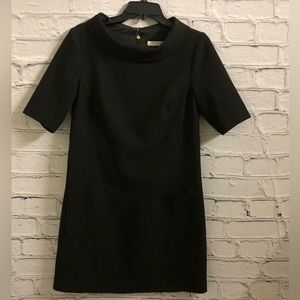 Trina Turk Maleko Black Shift Dress Folded Boatneck Patch Pockets Classic Modern